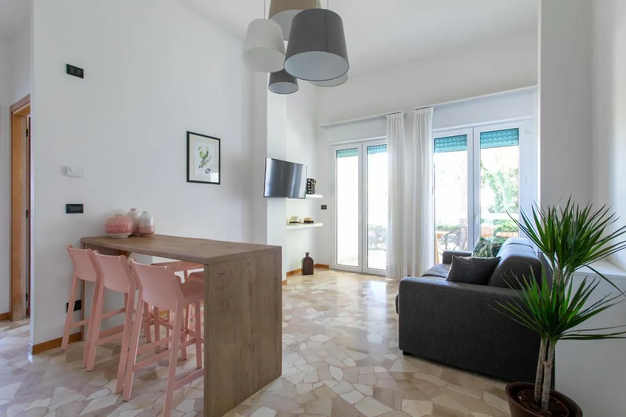 Aparthotelharvey Lido di Jesolo 4*,