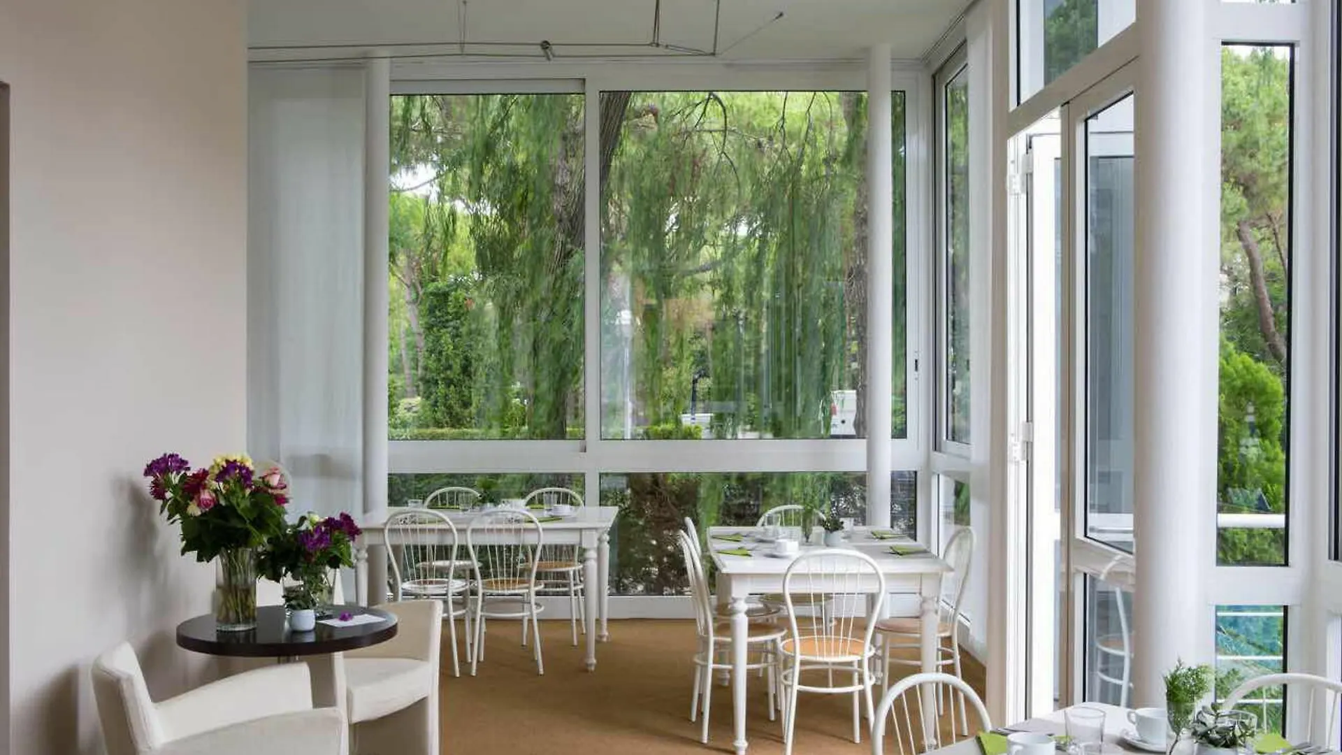 **** Hotel Aparthotelharvey Lido di Jesolo Italy