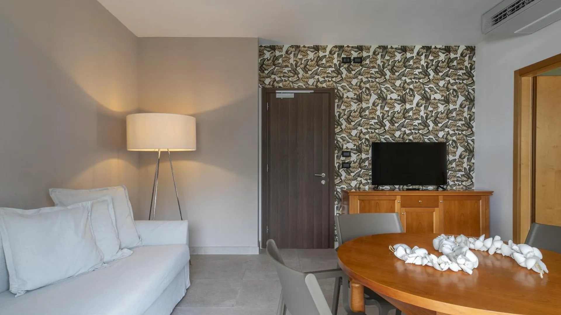 Harvey Suites Hotel & Residence Lido di Jesolo 4*,