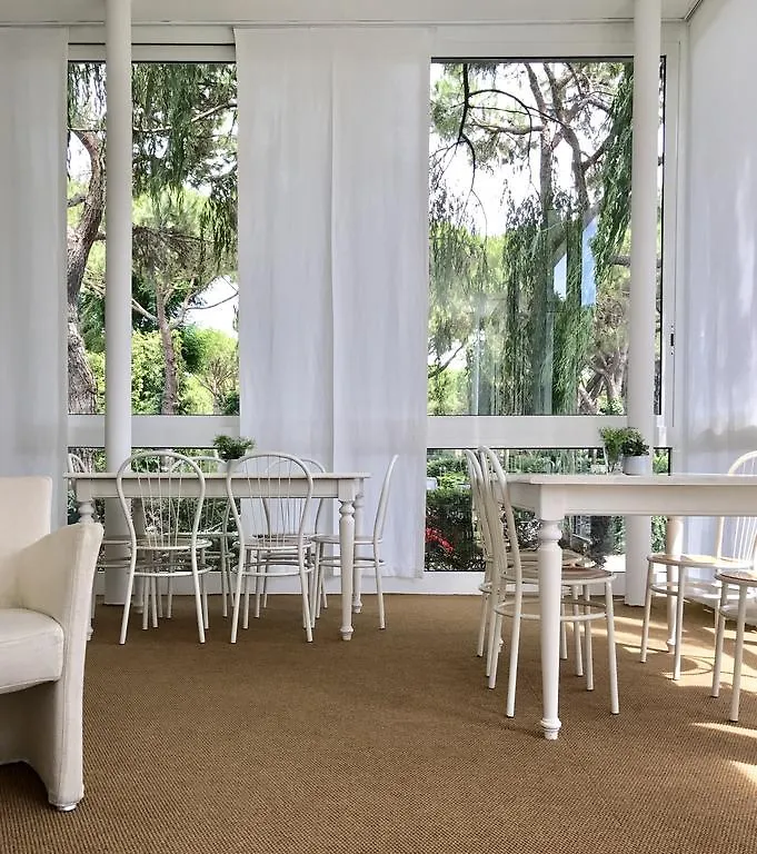 Aparthotelharvey Lido di Jesolo 4*,  Italy